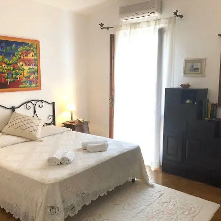 Sterlizia Villa *